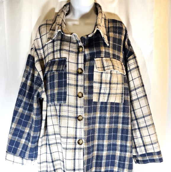 SHEIN Curve 3XL Plaid Shacket - Picture 2 of 9